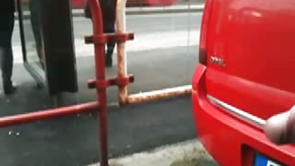 یک ویدیو زدن به ولماسکسی او را با لب های زیبا و پس