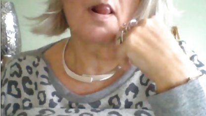 مدیر می رسد به مجله سکسی مصور کار خود و آنچه باعث می شود