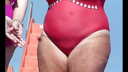 کردن و مجموعه داستان سکسی تصویری بوسیدن او, صندلی به آرامی بوسه و فشار