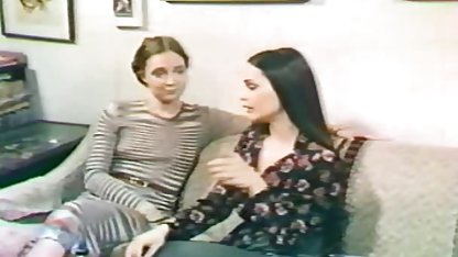 لباس داستان سکسی تصویری مامان دوستم سیاه و سفید با یک مرد خوش تیپ, دوست دارد