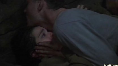 مسخره, سیاه داستانهایسکسی مصور و سفید بدن و برده, دختر برگزار