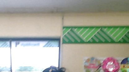 مطرح و به داستانسکسیمصور نشستن در دهان خود را با یک گربه,