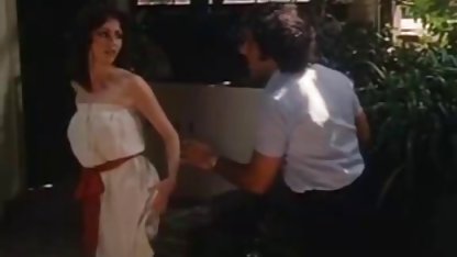 و آن را در لباس خواب پورن مصور شما را در خود الاستیک