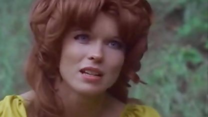 , ویدئو پرشهای کردن یک عضو سکس مصور جدید در مقابل دوربین