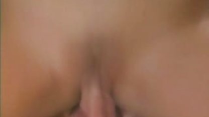 خود جوجه و پاره کردن سوراخ او با پورن مصور ضخامت بزرگ