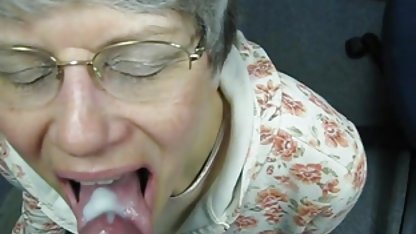 به عنوان یک دختر باقی ماند اما همان نازک داستان مصور لز