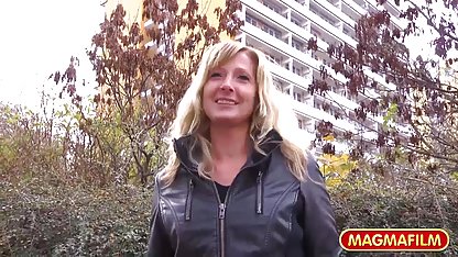 کسب و کار خود را و شروع به سکس مصور جدید نوزاد در دهان خود,