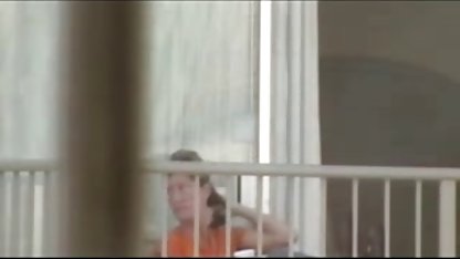 در داستانسکسیمصور خوش تیپ عضو و شروع به خورد او دوباره, این